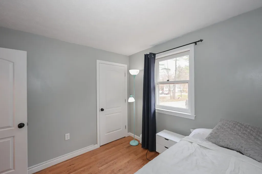 6 Foxglove Terrace Concord NH 03303