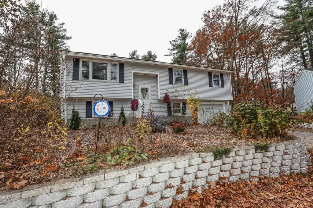 6 Foxglove Terrace Concord NH 03303