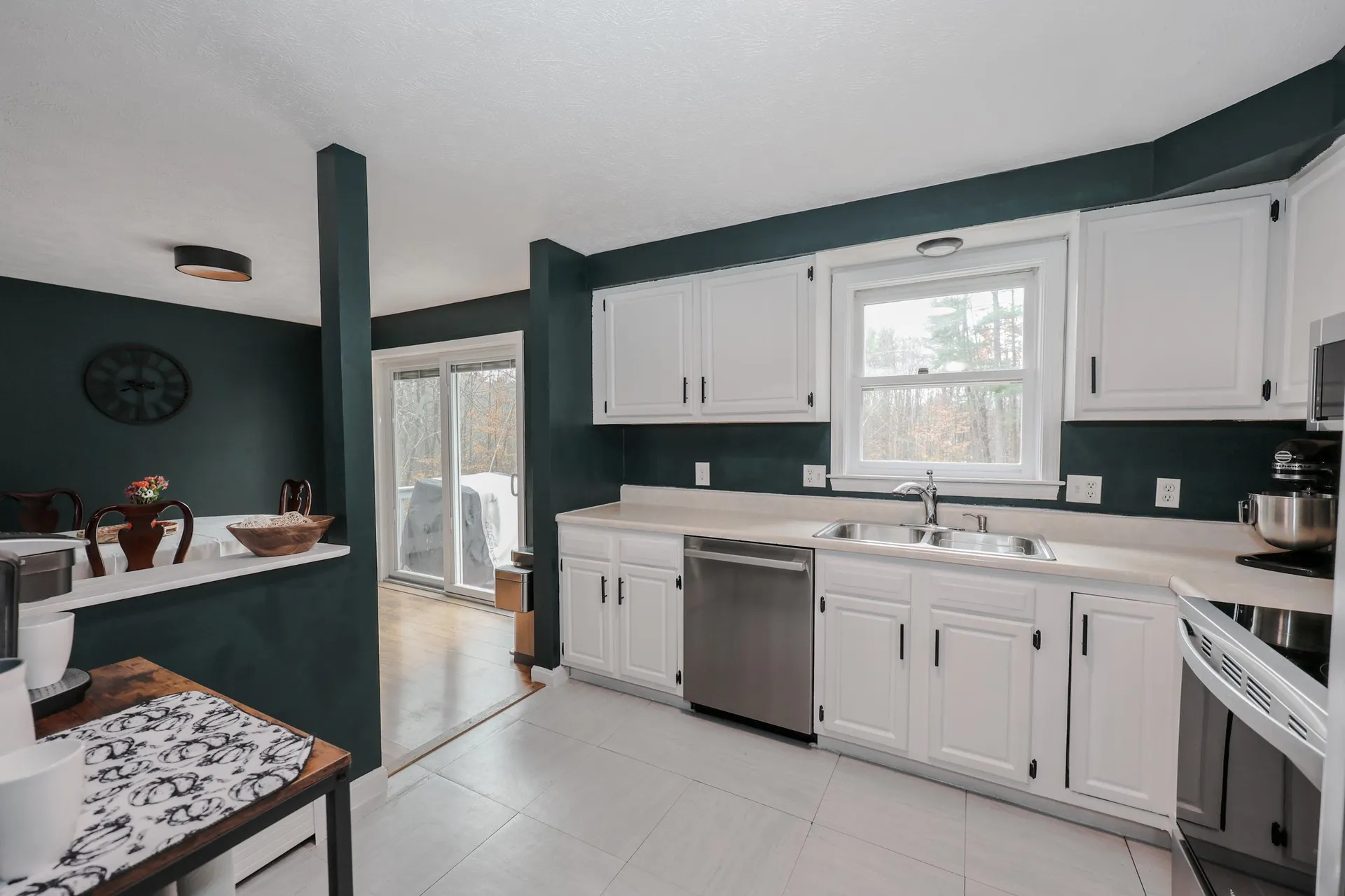 6 Foxglove Terrace Concord NH 03303