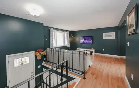 6 Foxglove Terrace Concord NH 03303