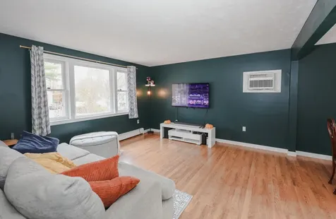 6 Foxglove Terrace Concord NH 03303