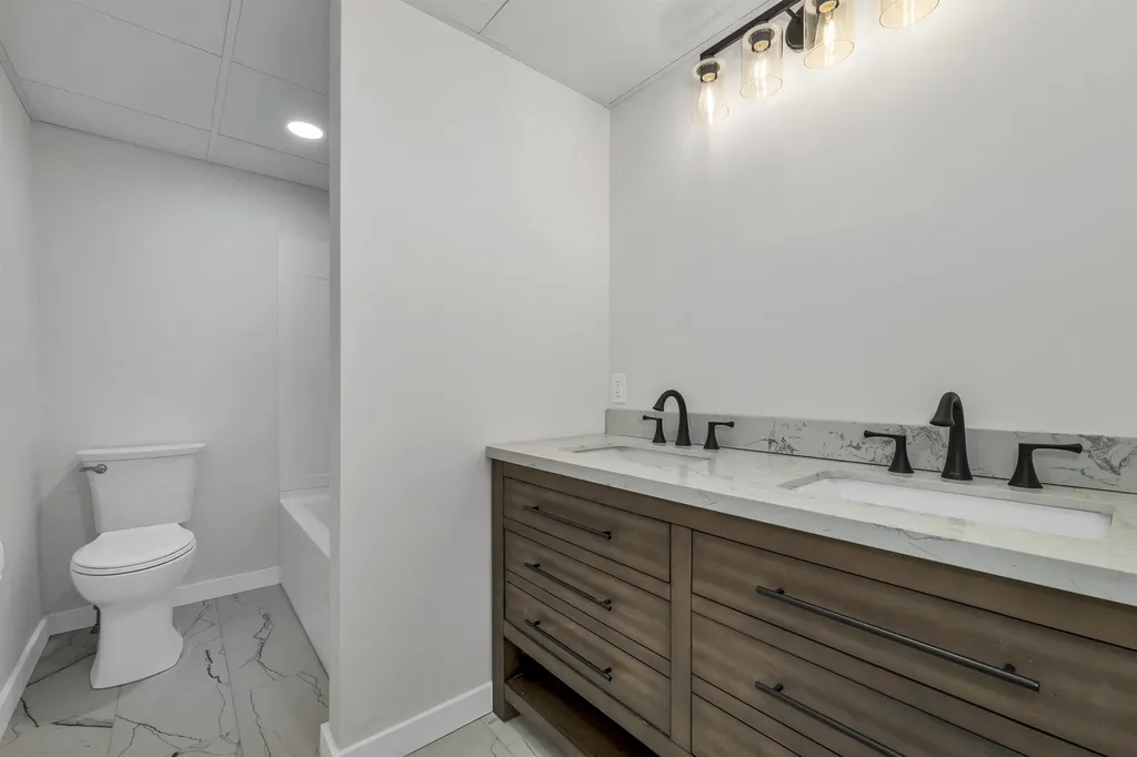 663 Cherry Valley Road Gilford NH 03249