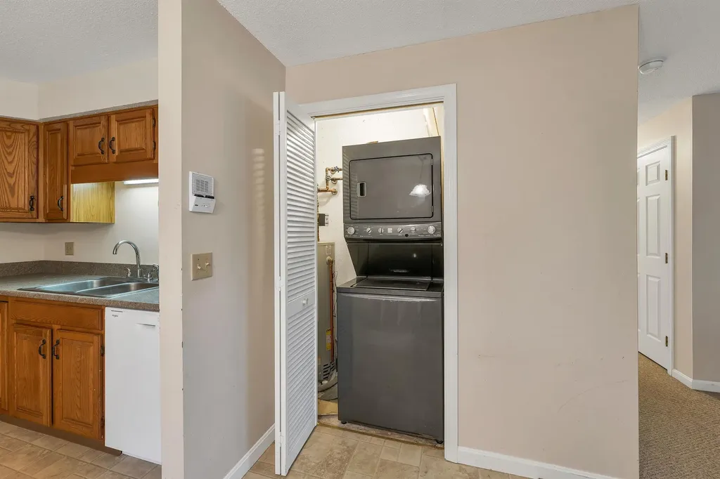 50 Brookside Drive Exeter NH 03833