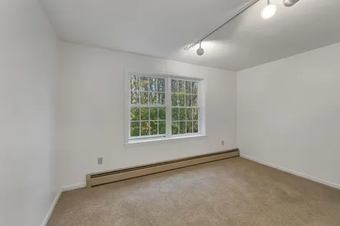 50 Brookside Drive Exeter NH 03833