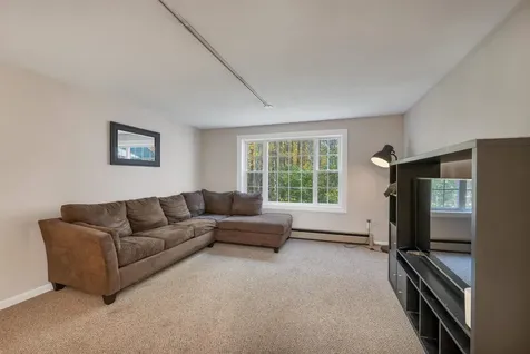 50 Brookside Drive Exeter NH 03833