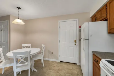 50 Brookside Drive Exeter NH 03833