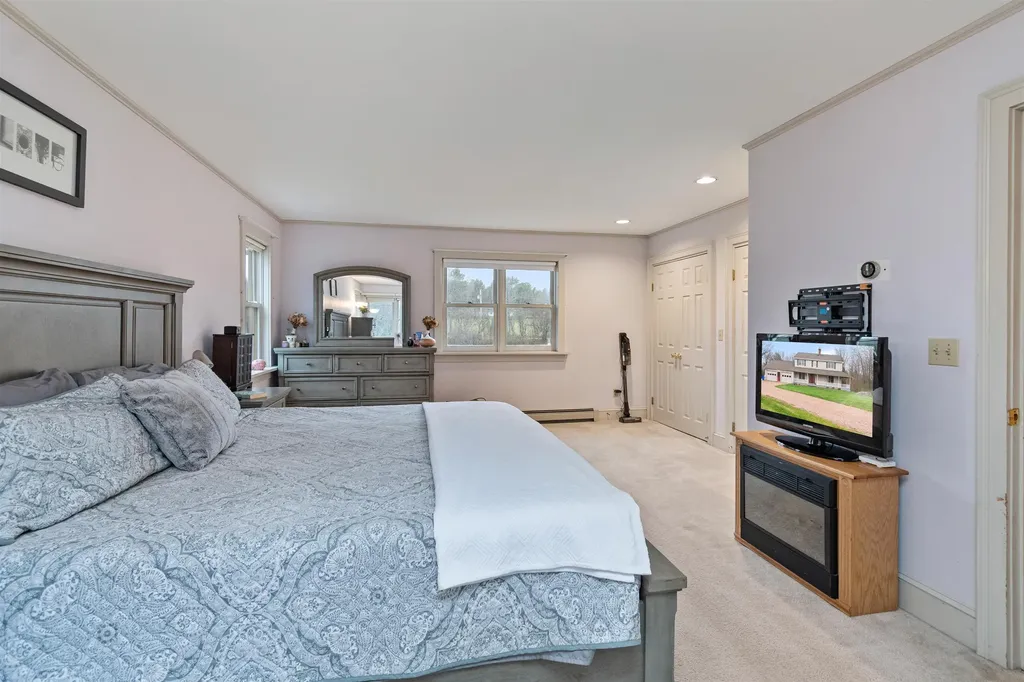 291 Old Stage Road Essex VT 05452