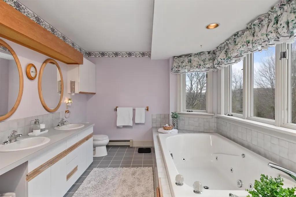 291 Old Stage Road Essex VT 05452