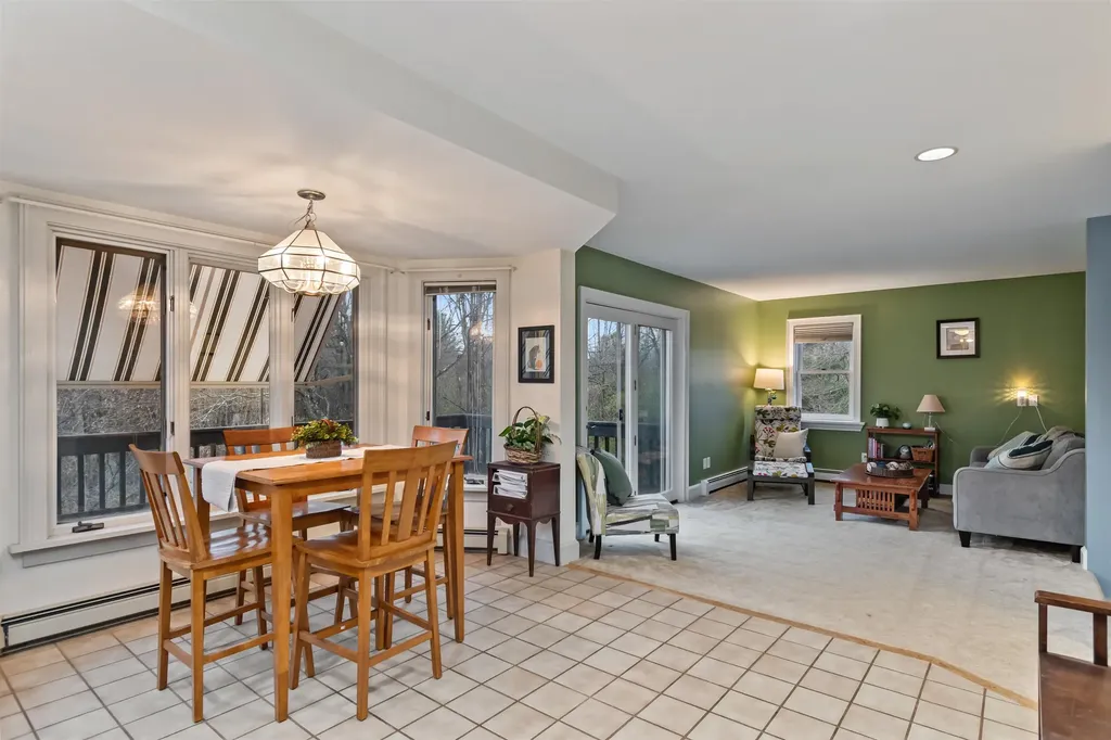 291 Old Stage Road Essex VT 05452