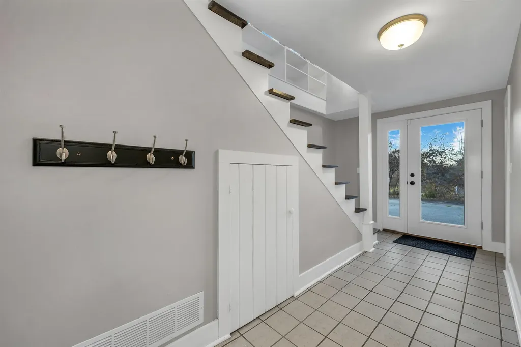 13 Pasture Lane Lebanon NH 03784