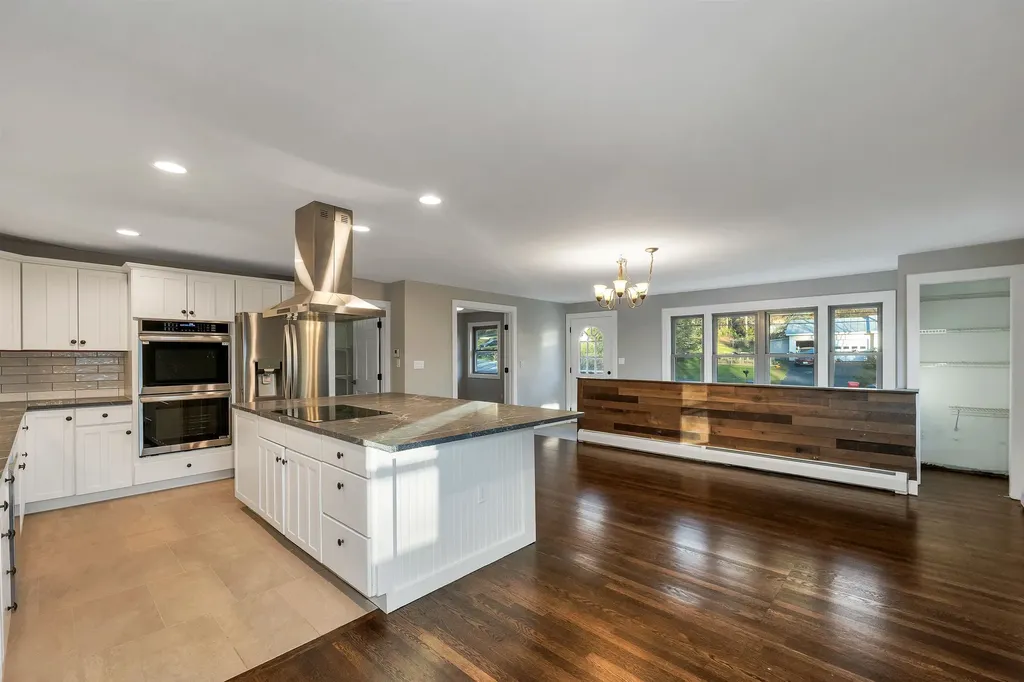 13 Pasture Lane Lebanon NH 03784