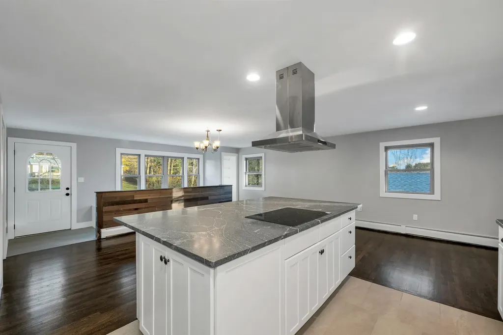 13 Pasture Lane Lebanon NH 03784