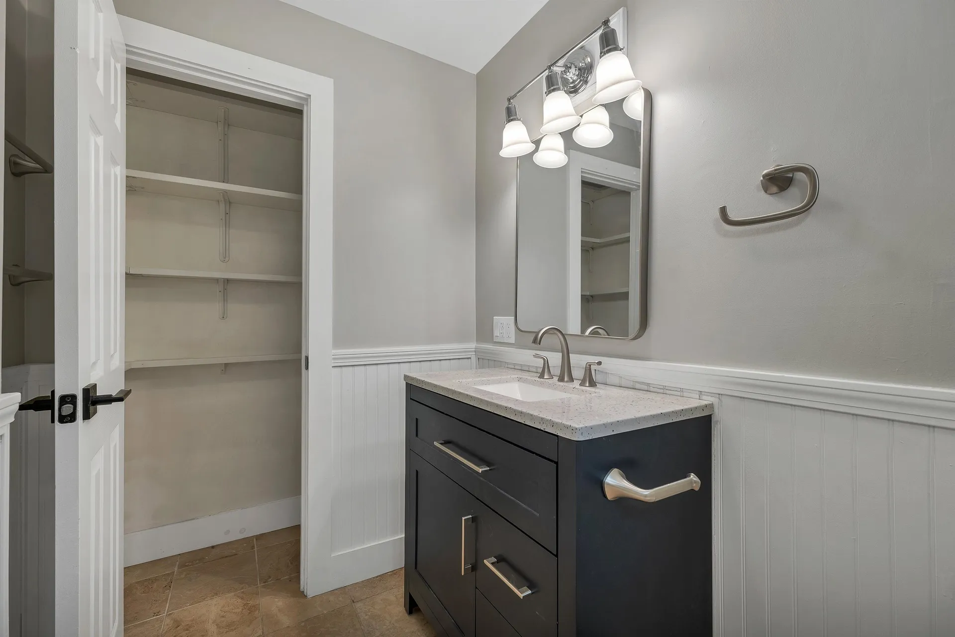 13 Pasture Lane Lebanon NH 03784