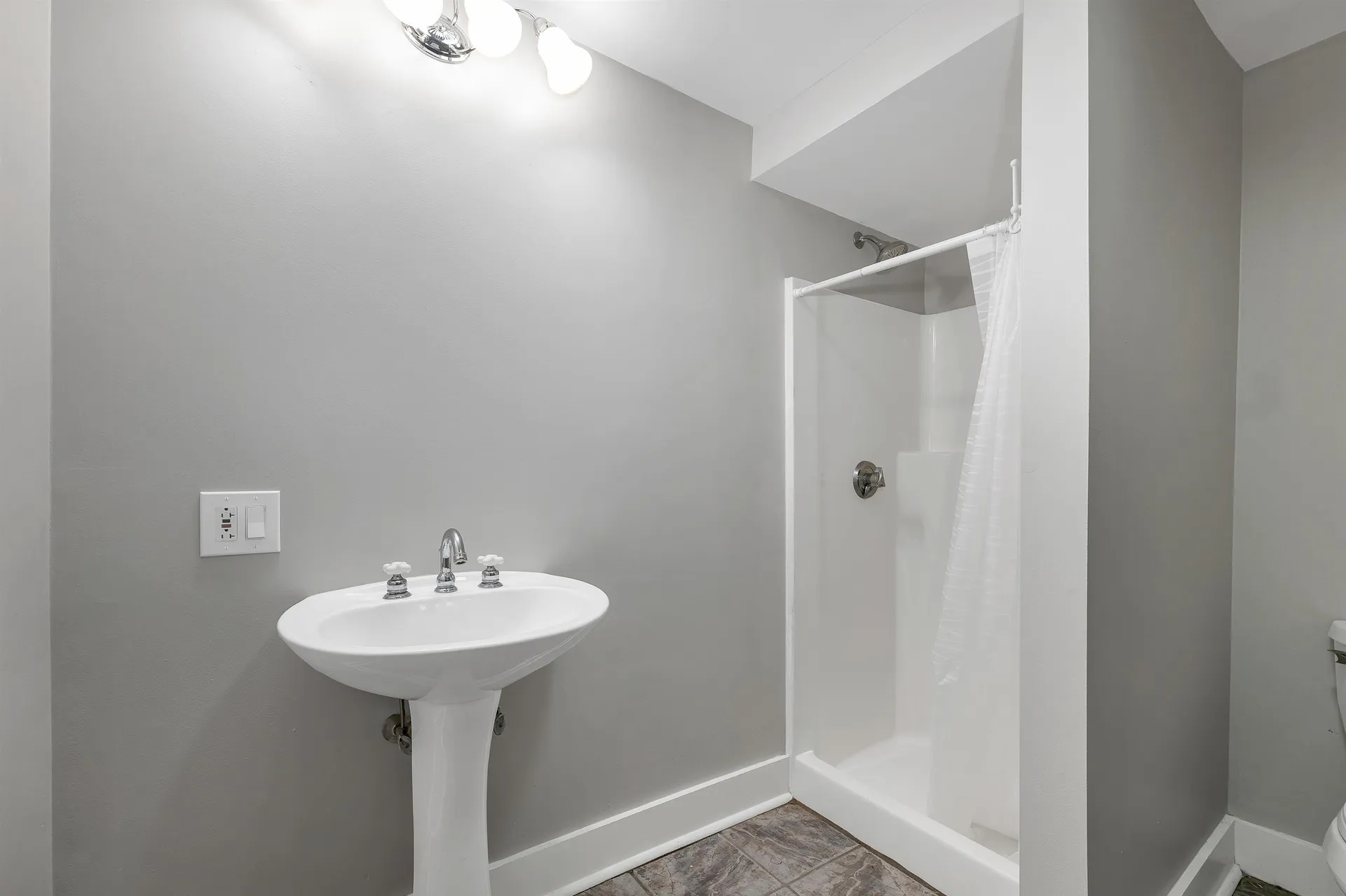 13 Pasture Lane Lebanon NH 03784