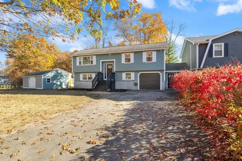 8 Kimberly Drive Seabrook NH 03874