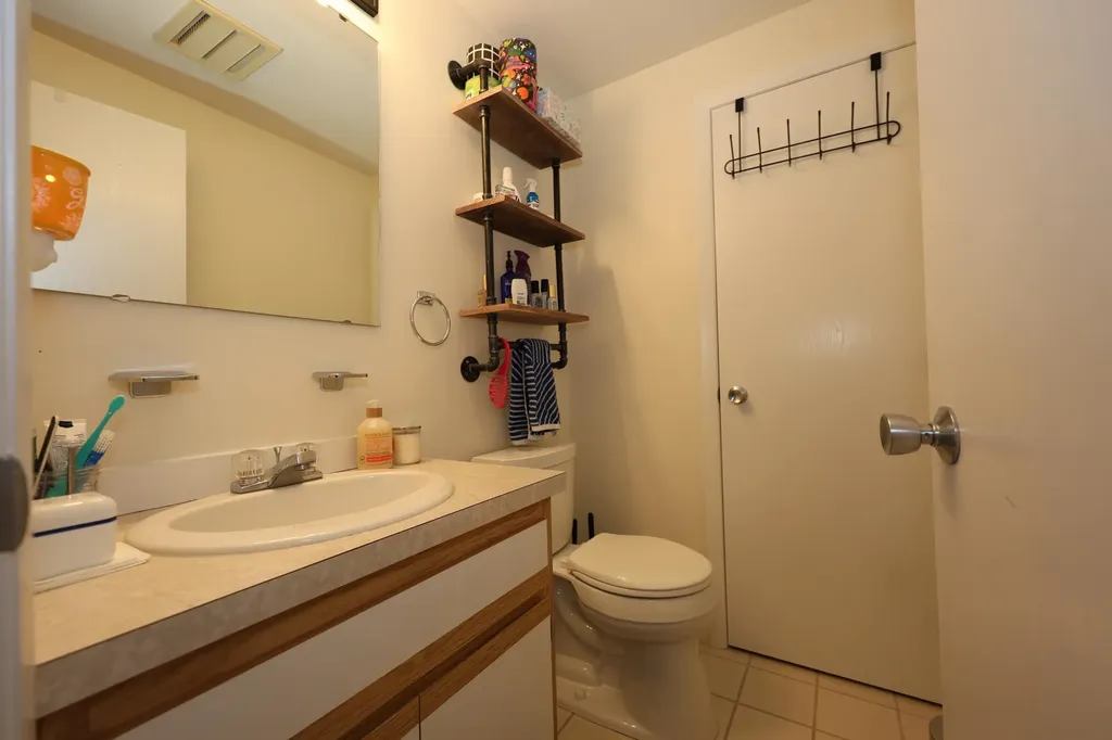 10 Pimlico Court Bedford NH 03110