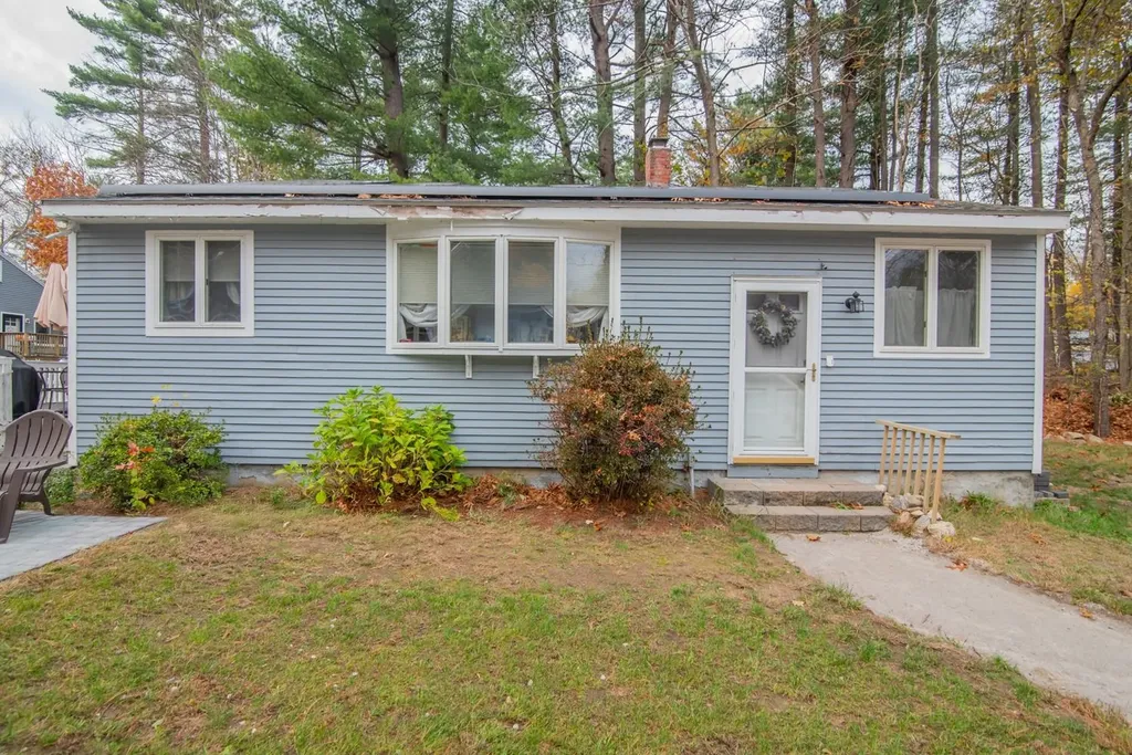 33 Pillsbury Road Sandown NH 03873
