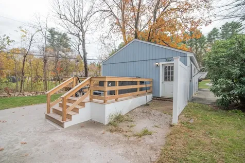 33 Pillsbury Road Sandown NH 03873