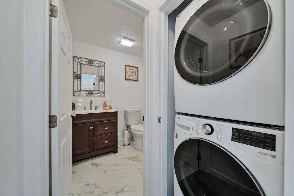 69 Birch Glen Drive Bennington NH 03442