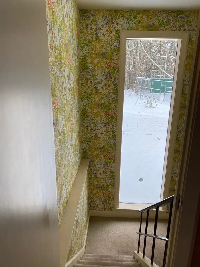 19 Bartlett Avenue Nashua NH 03064