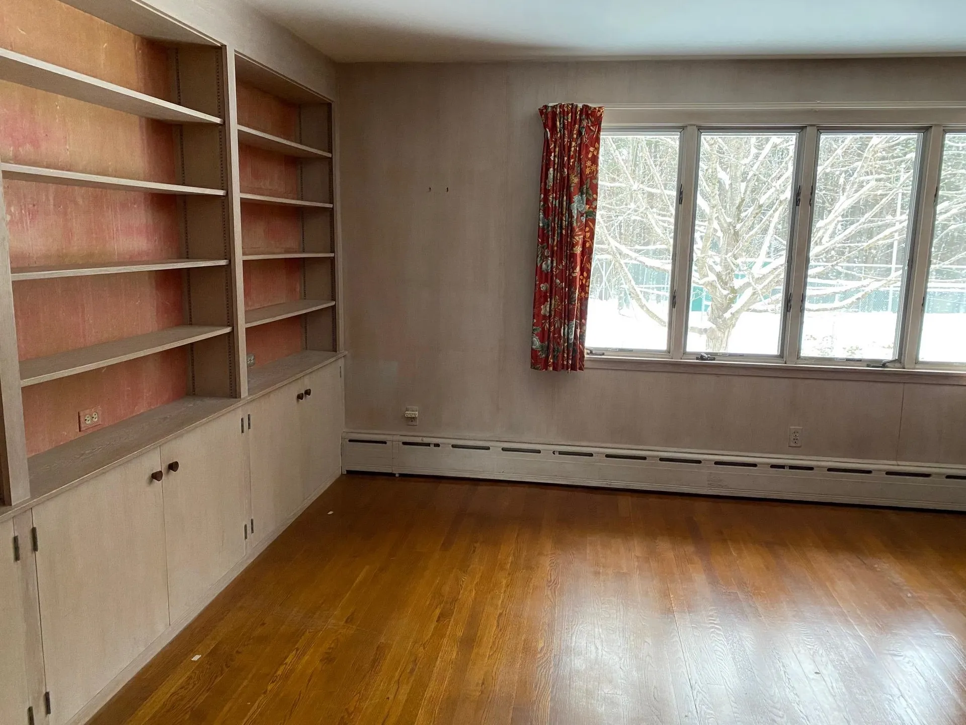 19 Bartlett Avenue Nashua NH 03064