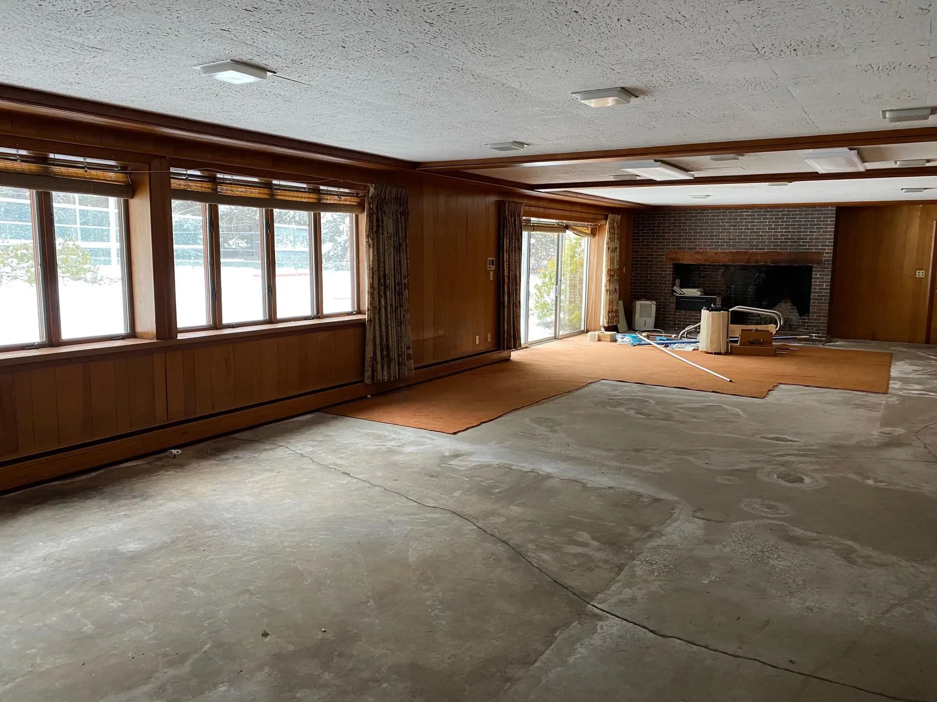 19 Bartlett Avenue Nashua NH 03064