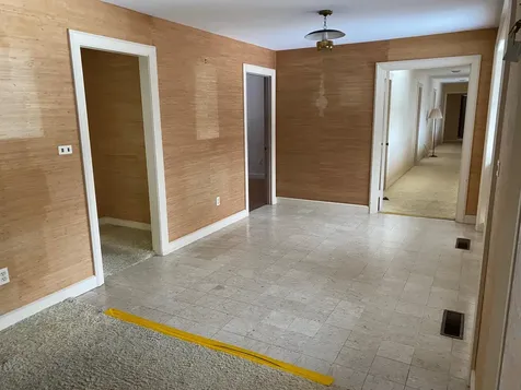 19 Bartlett Avenue Nashua NH 03064