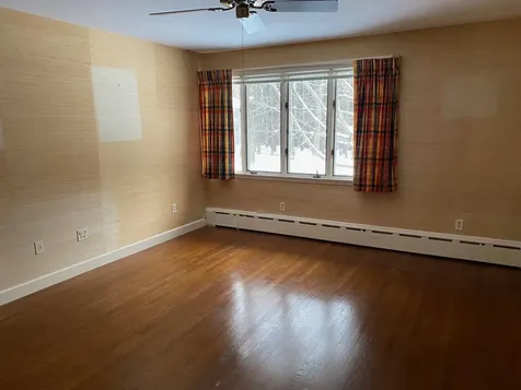 19 Bartlett Avenue Nashua NH 03064