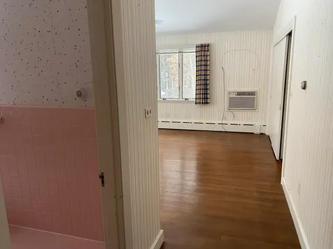 19 Bartlett Avenue Nashua NH 03064