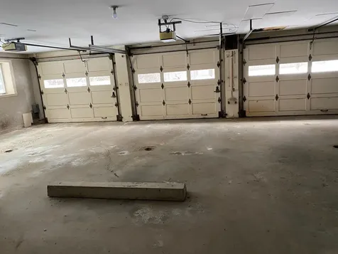 19 Bartlett Avenue Nashua NH 03064