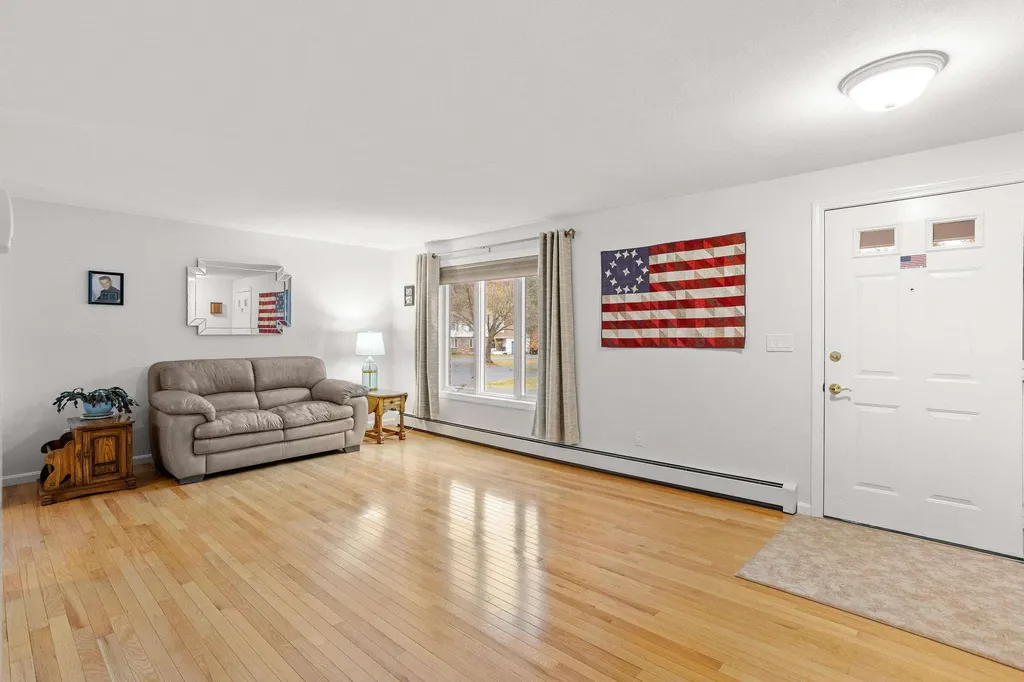 9 Crane Crossing Road Plaistow NH 03865