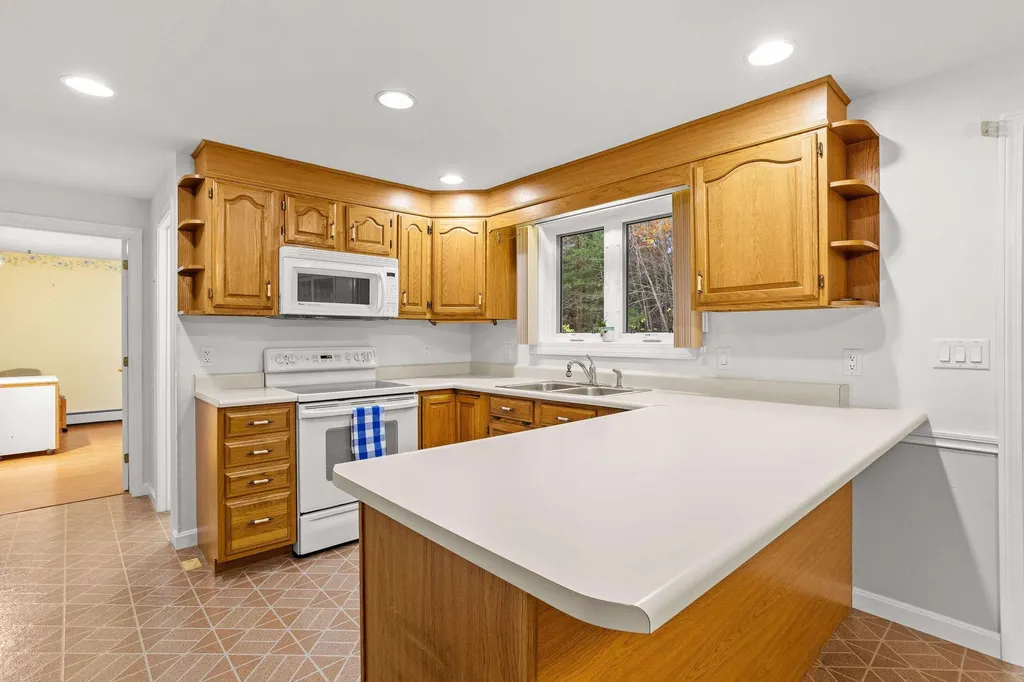 9 Crane Crossing Road Plaistow NH 03865