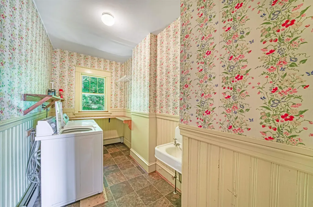 242 Prospect Hill Road Sunapee NH 03782