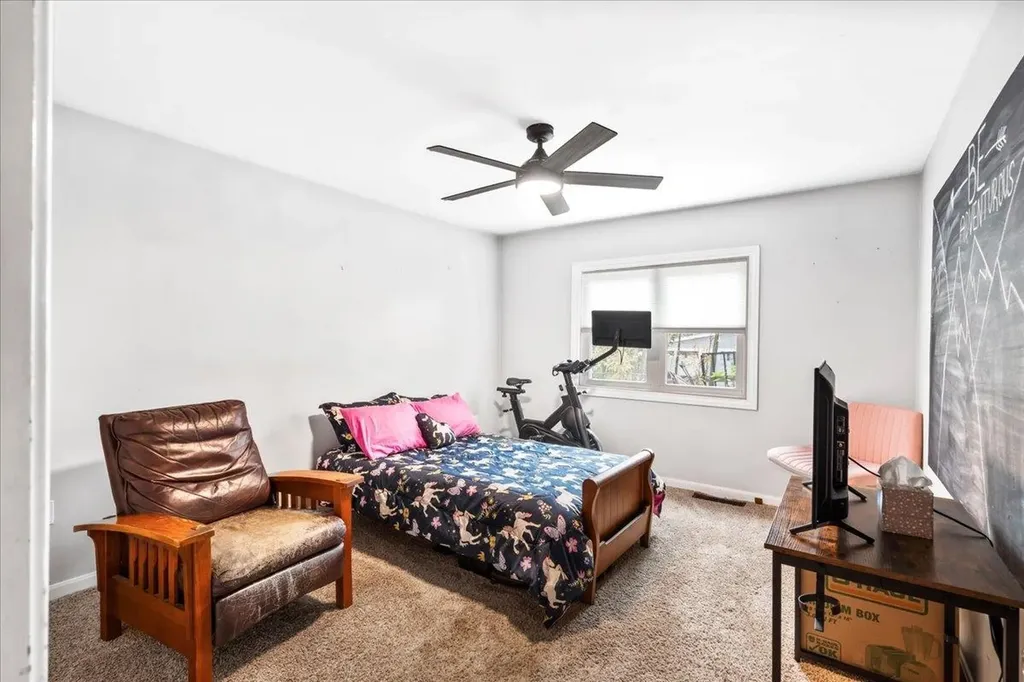 4481 Brown Avenue Manchester NH 03103