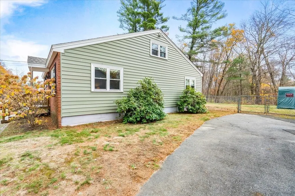 4481 Brown Avenue Manchester NH 03103