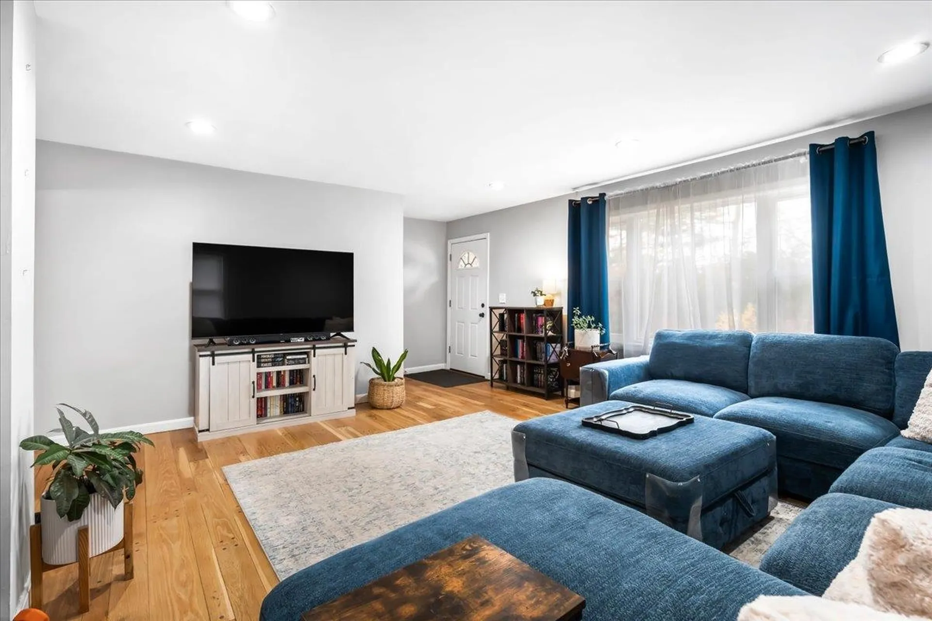 4481 Brown Avenue Manchester NH 03103