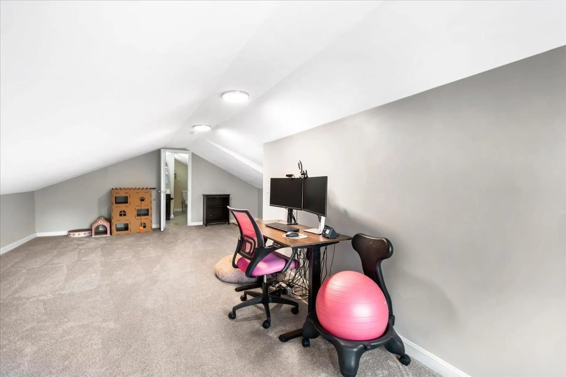 4481 Brown Avenue Manchester NH 03103