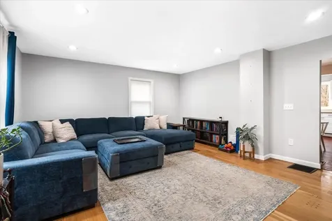 4481 Brown Avenue Manchester NH 03103