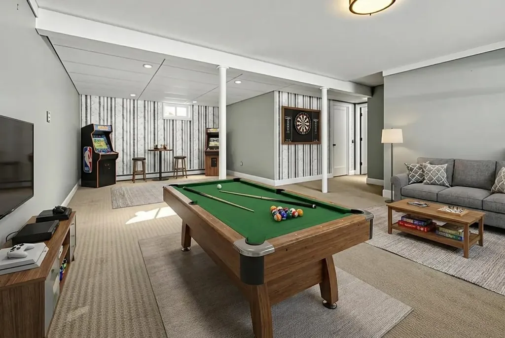 17 Alderwood Court Claremont NH 03743