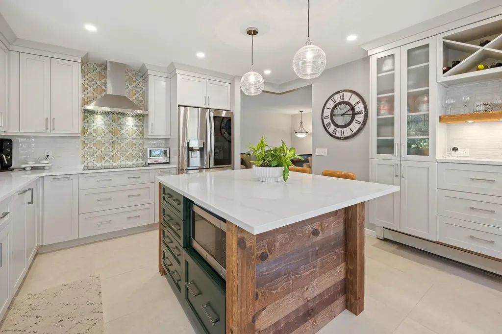 17 Alderwood Court Claremont NH 03743