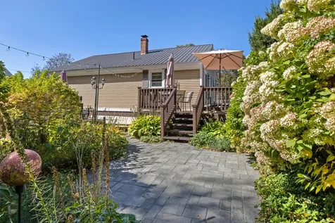 17 Alderwood Court Claremont NH 03743