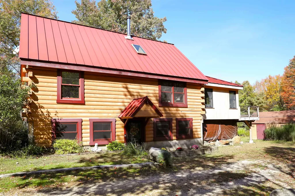 1226 First Crown Point Road Strafford NH 03884