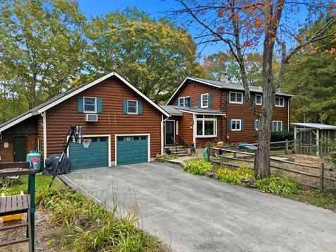 312 Shore Drive Salem NH 03079