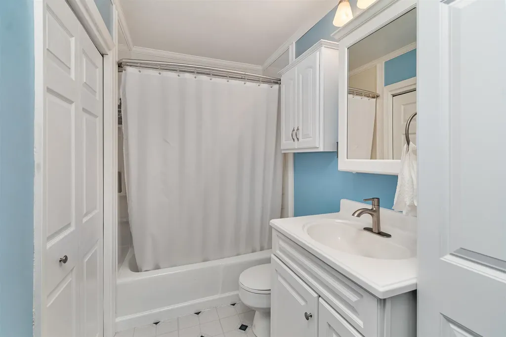 77 Hobbs Road Milton VT 05468