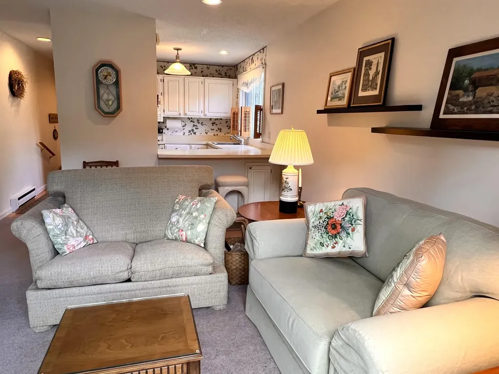 42 Heritage Condo Way Woodstock VT 05091