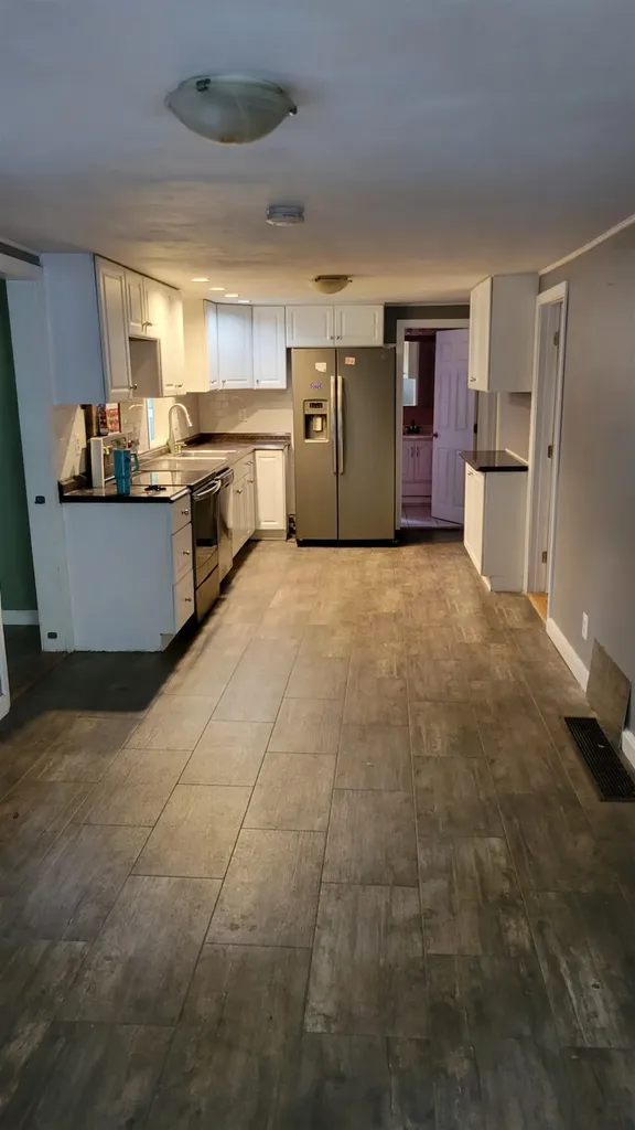 6 Hilda Avenue Derry NH 03038