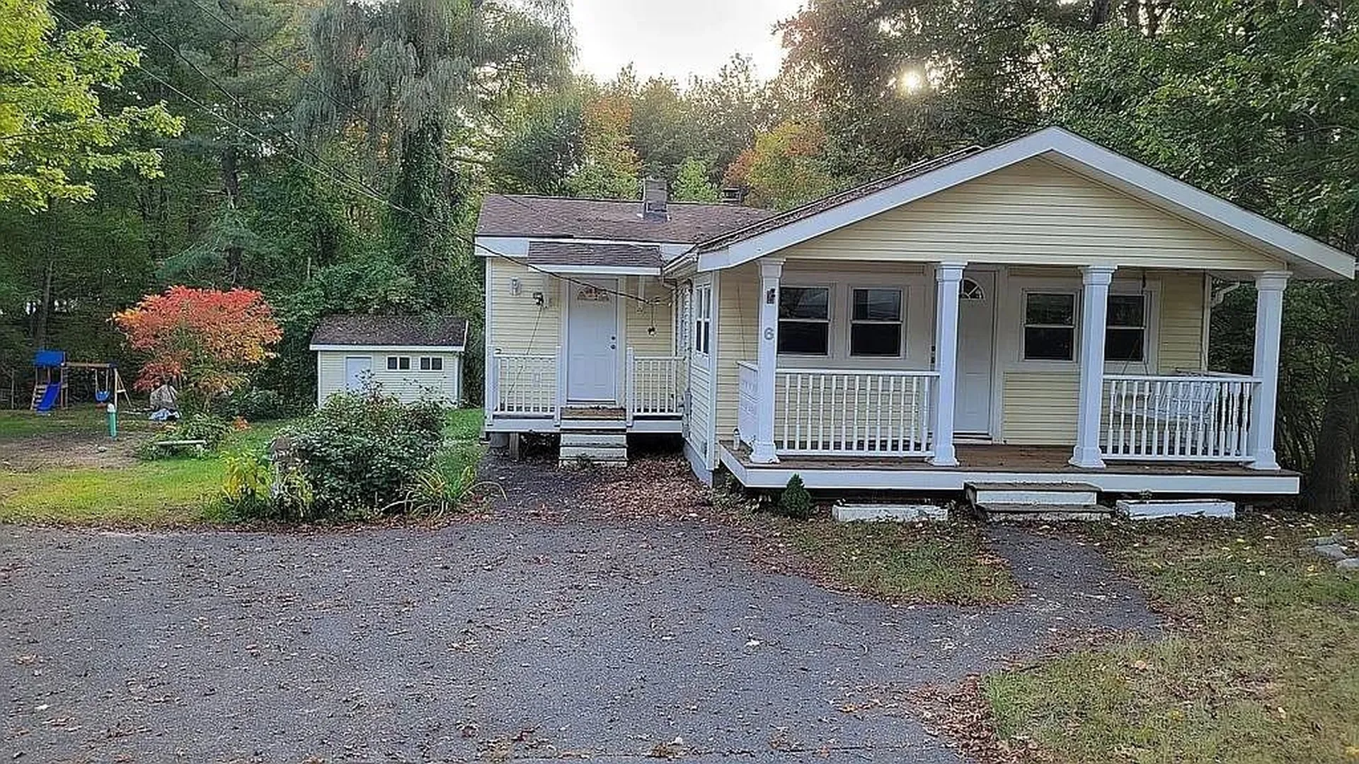 6 Hilda Avenue Derry NH 03038