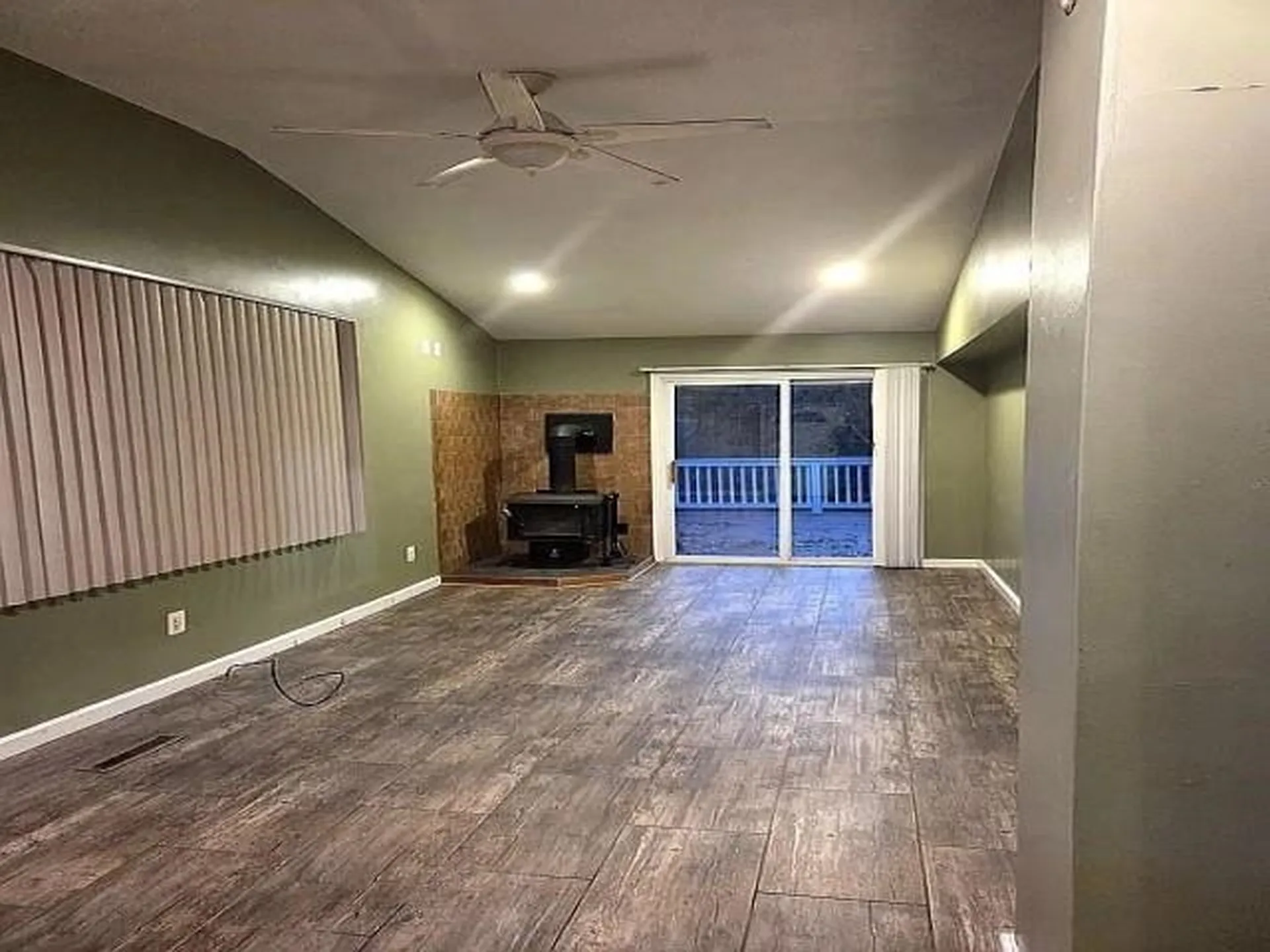 6 Hilda Avenue Derry NH 03038