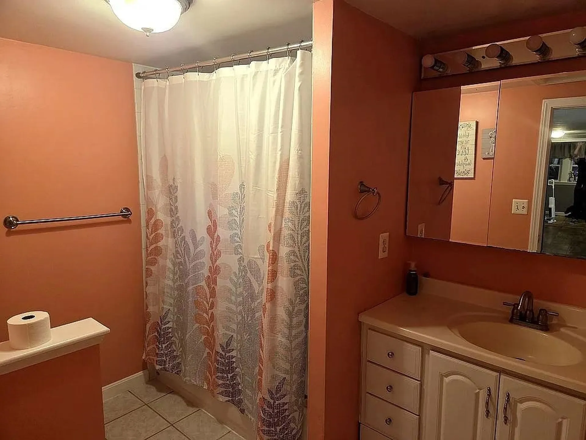 6 Hilda Avenue Derry NH 03038