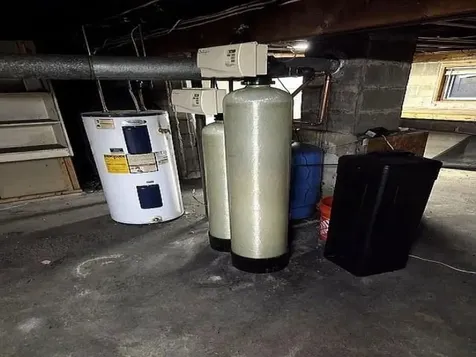 6 Hilda Avenue Derry NH 03038